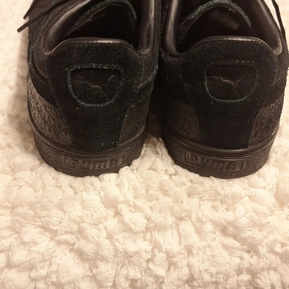Mens Puma solid black suede sneakers size 10.5 main image 5